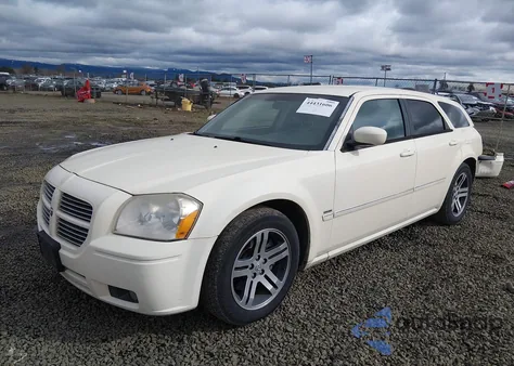 2005 Dodge Magnum Rt z USA, uszkodzony, nr VIN 2D4GV58255H676565